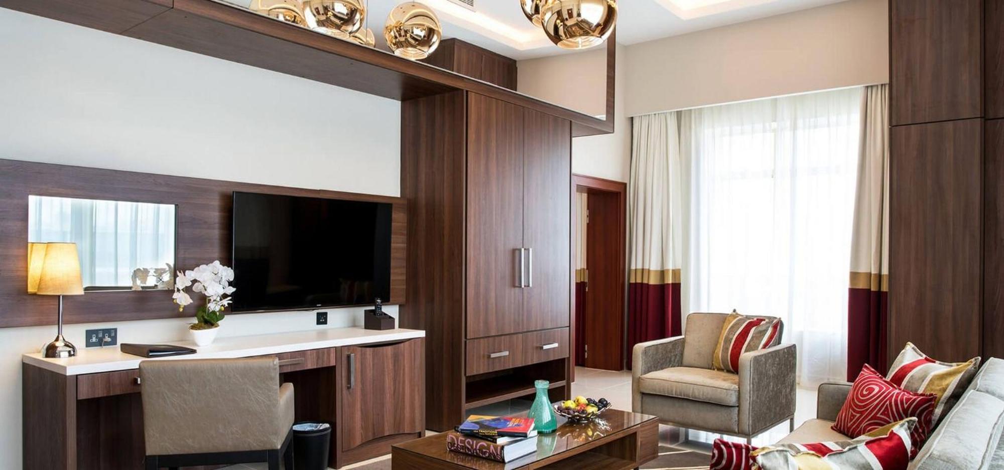 Room In Lodge - The Envoy Hotel And Suites Abuja Eksteriør bilde