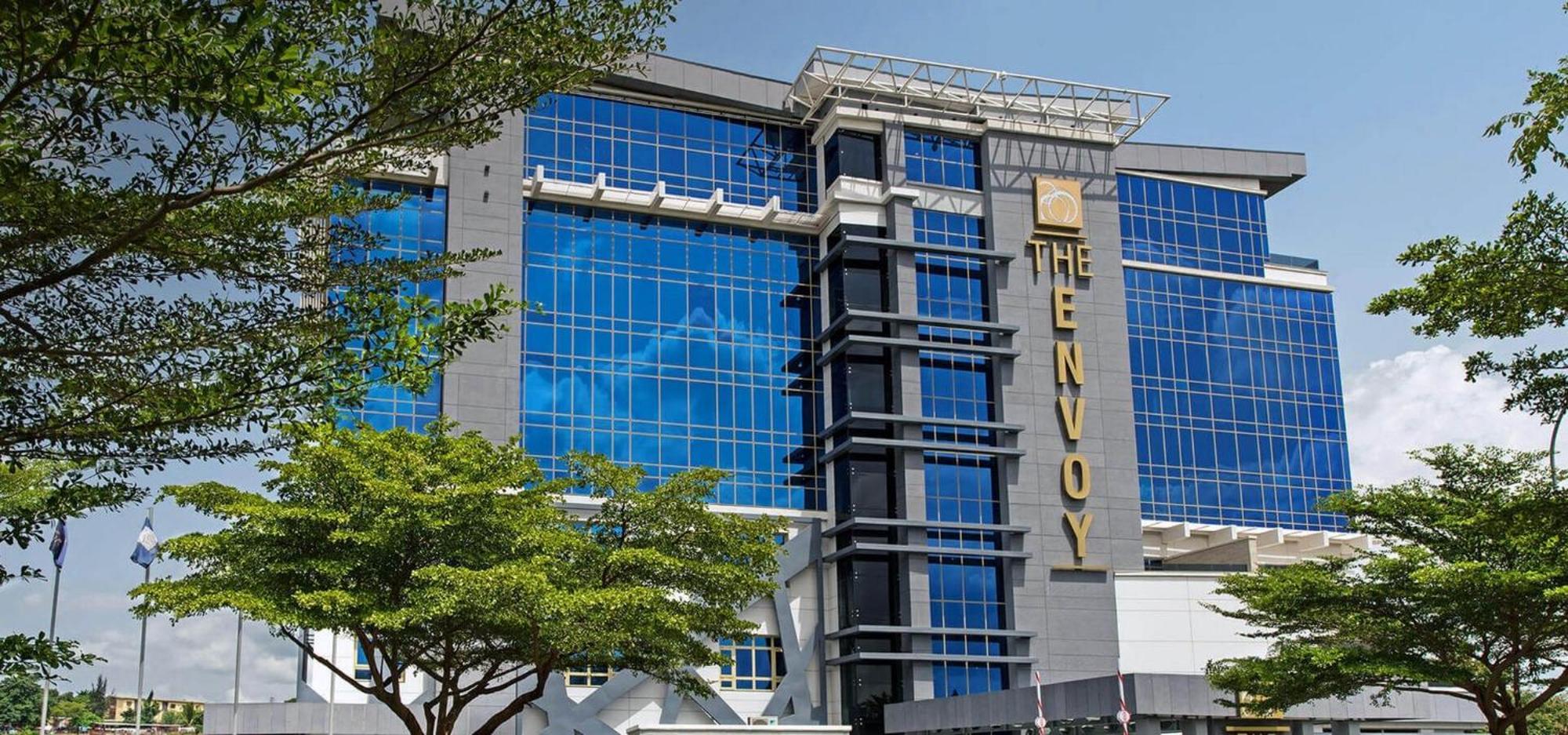 Room In Lodge - The Envoy Hotel And Suites Abuja Eksteriør bilde